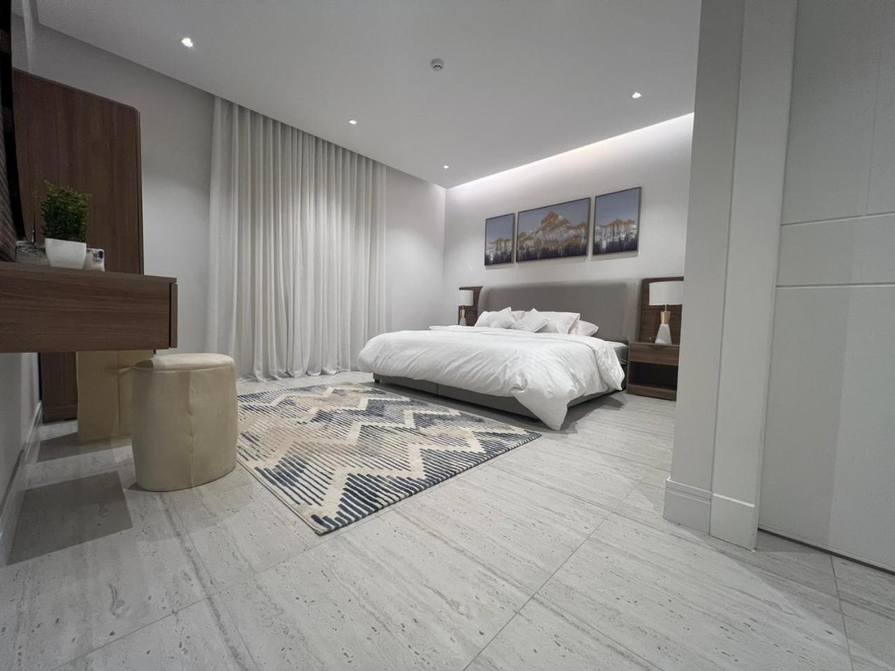شقة راقية بالملقا Luxury In Almalqa Dist Riyadh